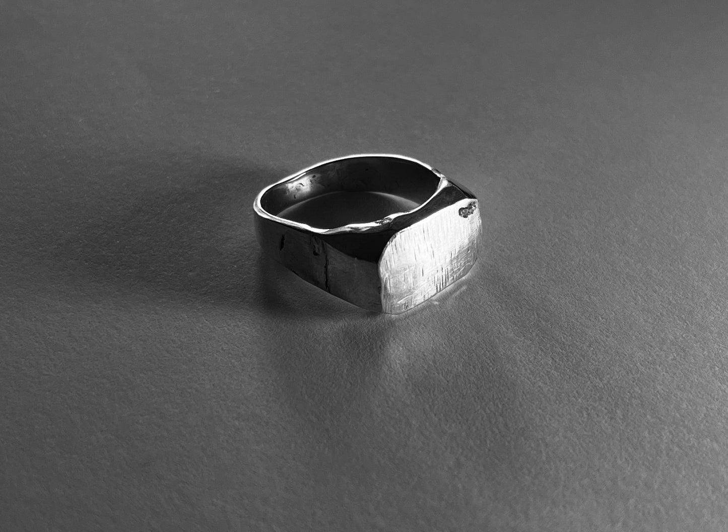 Imperfect Signet