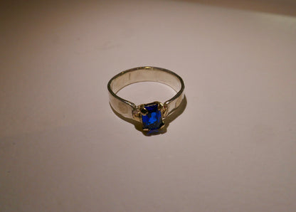 Gold Claws Blue